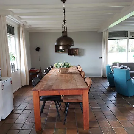 De Bonte Koe Holiday home Meddo